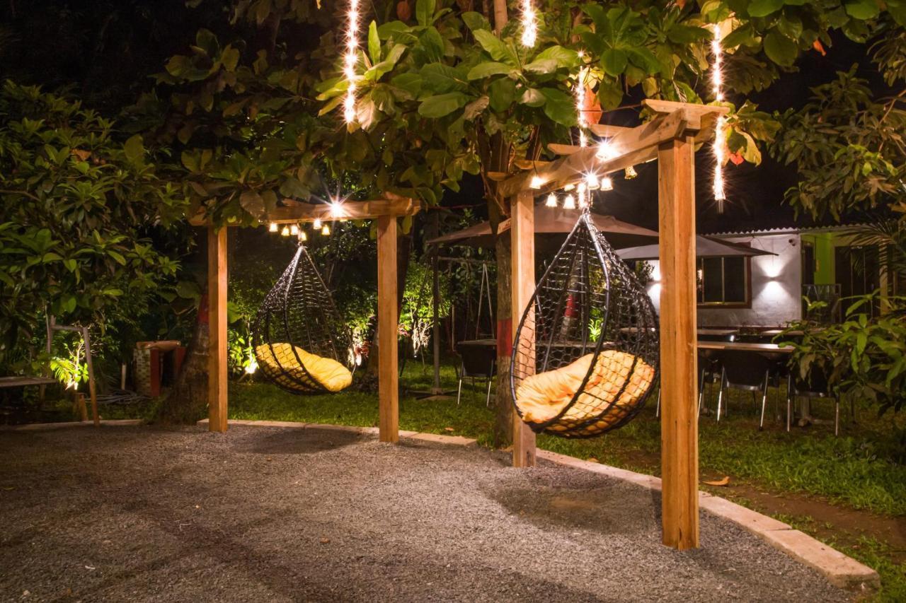 Sanidhya Beach Resort Alibág Kültér fotó