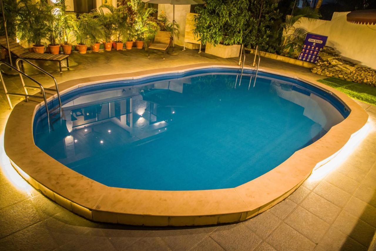 Sanidhya Beach Resort Alibág Kültér fotó