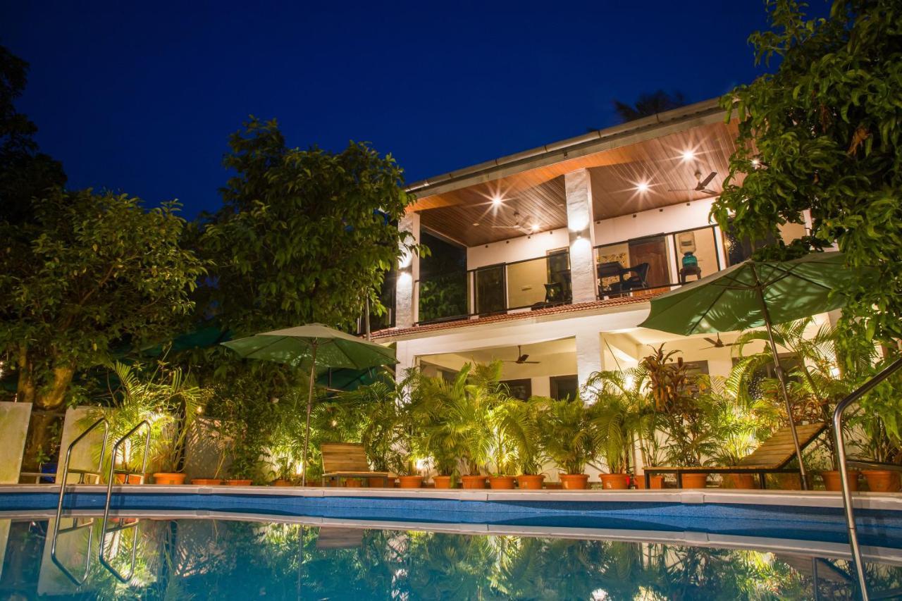 Sanidhya Beach Resort Alibág Kültér fotó